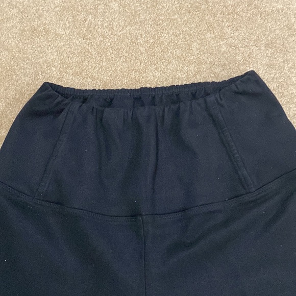 ⭐️Aritzia⭐️vegan suede Daria leggings❤️ - Picture 12 of 14